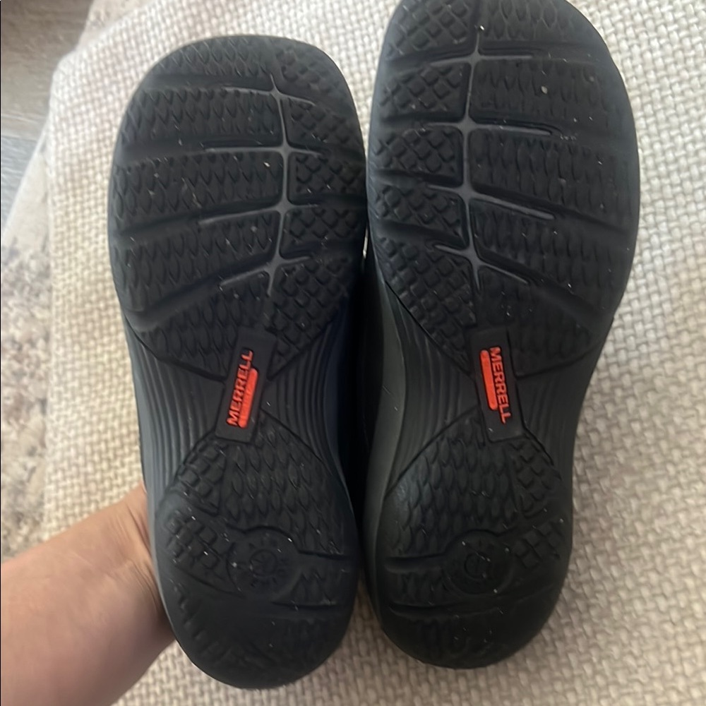 Merrell Classic Black Clogs - Picture 4 of 6